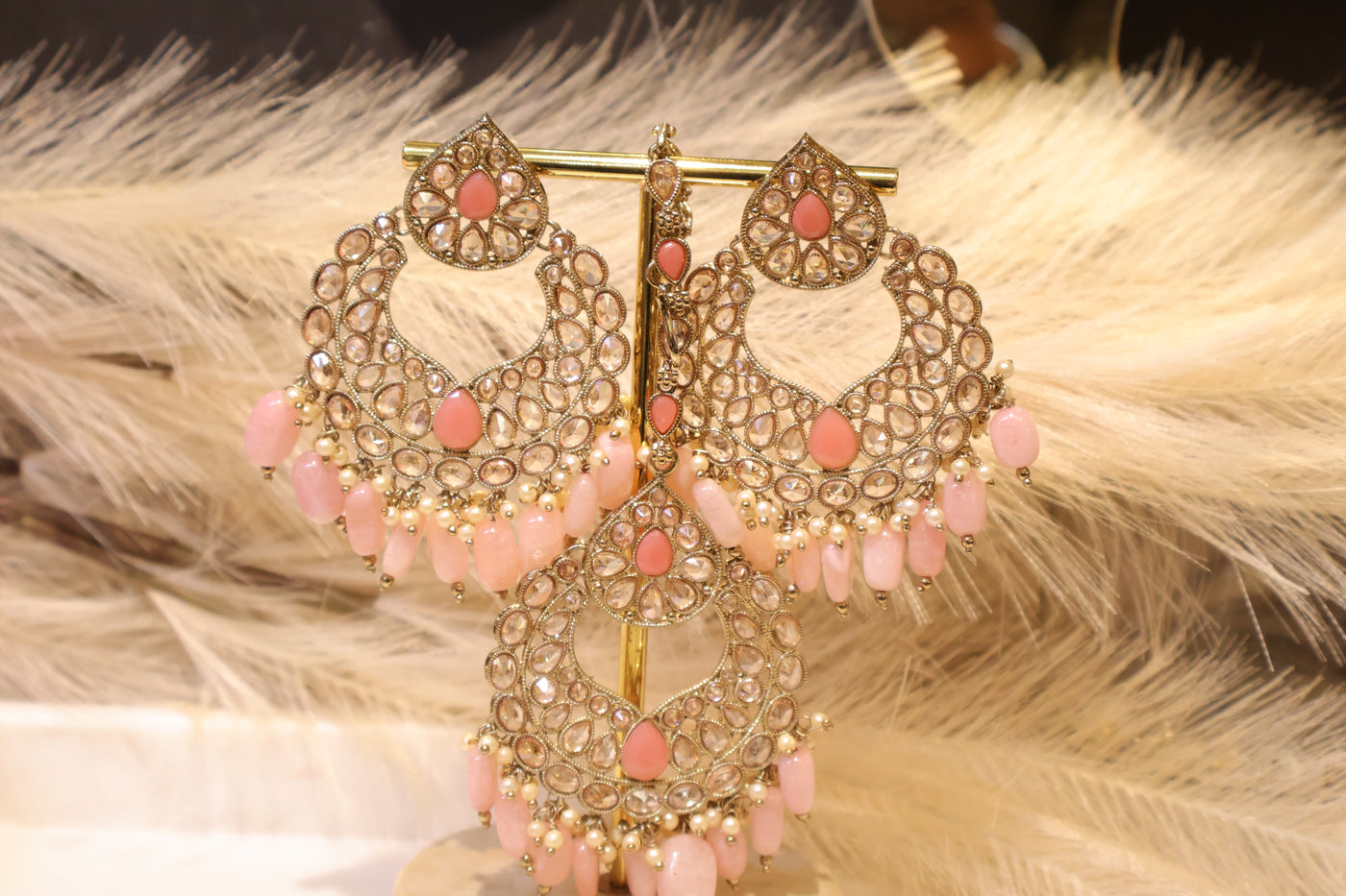 Sargun Pink Earring with Tikka - Indian Secrets