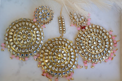 Traditional look Kundan Earrings with Tikka - Indian Secrets