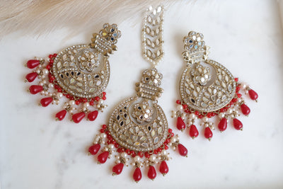 Mirrored Stylish Earring With Tikka - Indian Secrets