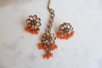 Cute Orange Earring With Tikka - Indian Secrets