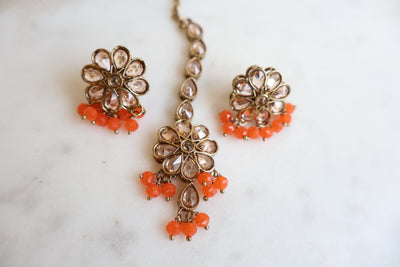 Cute Orange Earring With Tikka - Indian Secrets