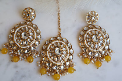 Stylish Earring with Tikka - Indian Secrets