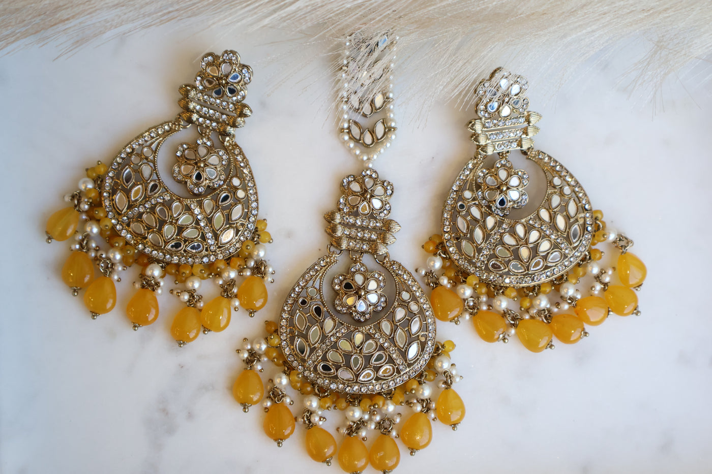 Mirrored Stylish Earring With Tikka - Indian Secrets