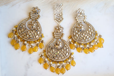 Mirrored Stylish Earring With Tikka - Indian Secrets