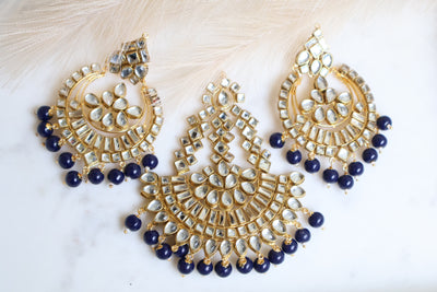 Sunehri Beautiful Kundan Earring with oversized Tikka - Indian Secrets