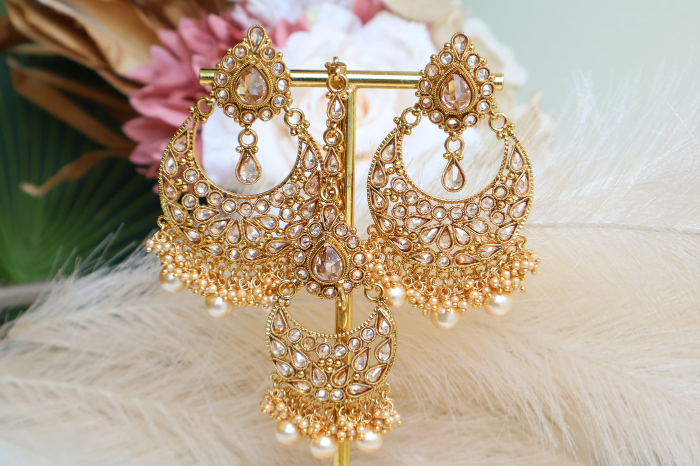 Traditional Earrings with Tikka - Indian Secrets