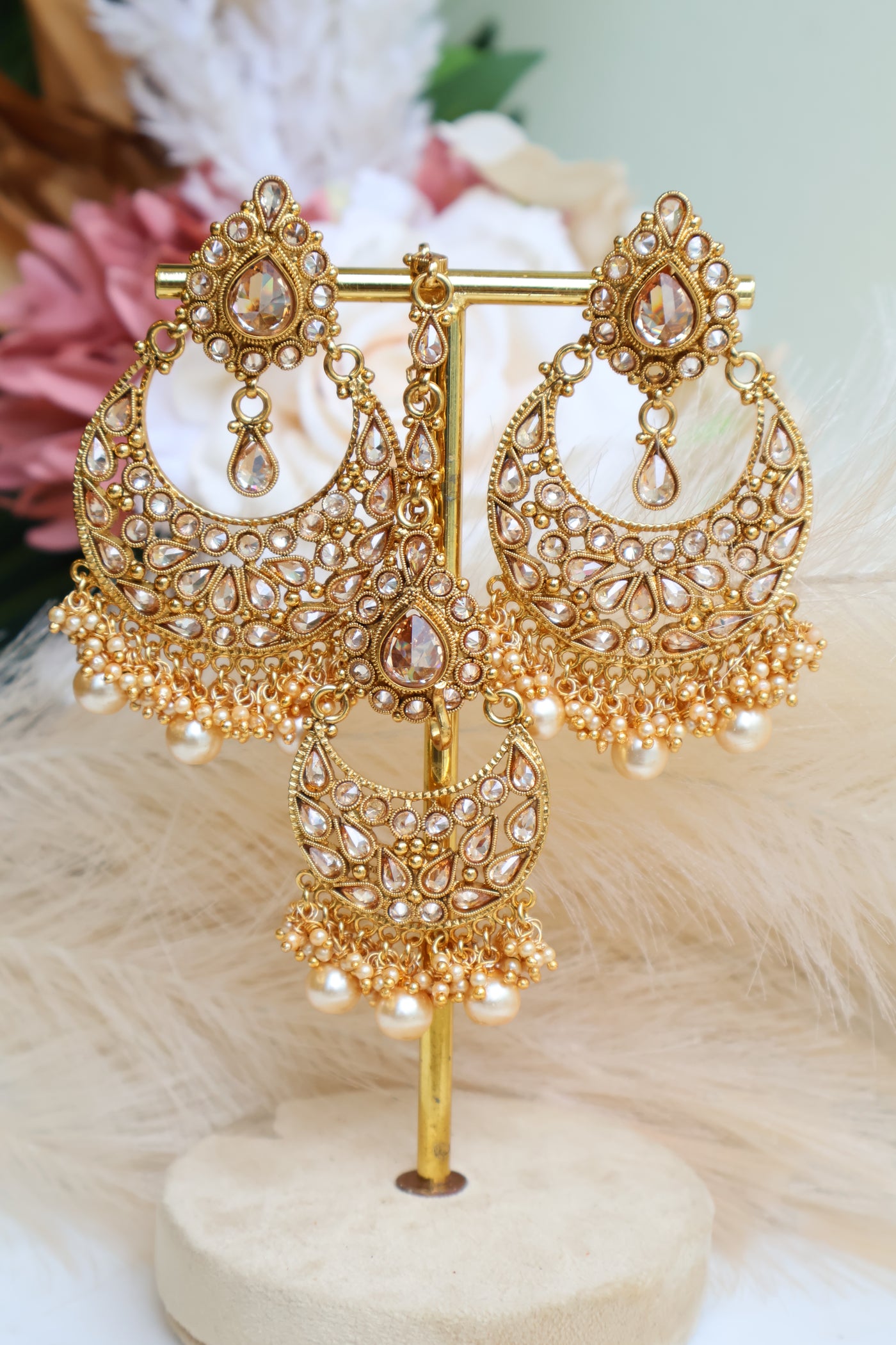 Traditional Earrings with Tikka - Indian Secrets