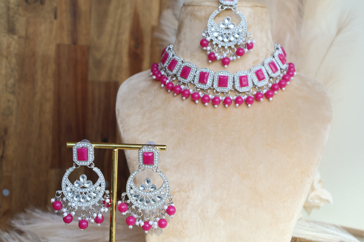 Gauhar Necklace set - Indian Secrets