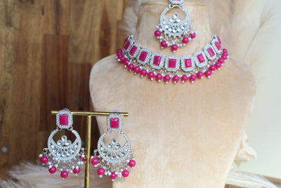 Gauhar Necklace set - Indian Secrets