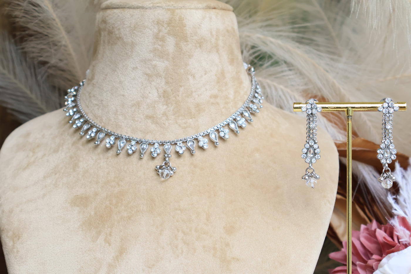 Sleek Silver Necklace - Indian Secrets