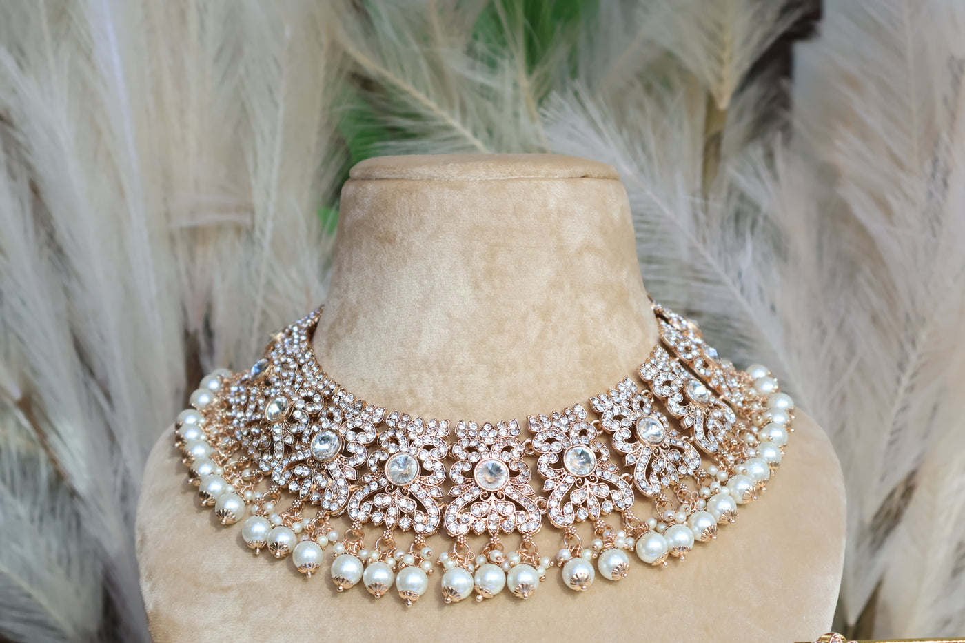 Jasmin Necklace with Tikka, Passa & Sheeshphool - Indian Secrets