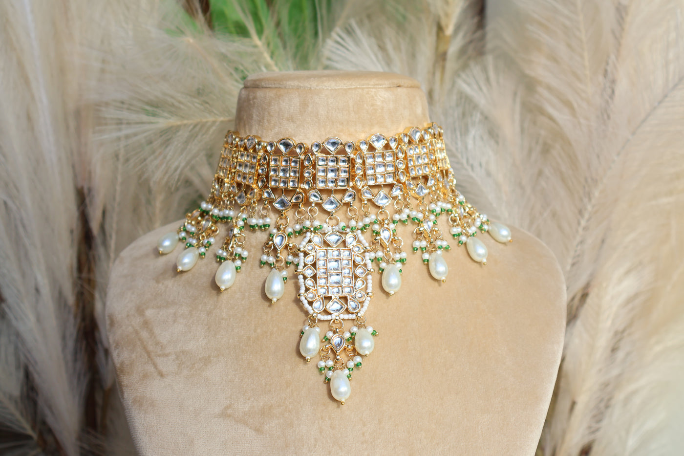 Amisha Necklace with Tikka & Passa - Indian Secrets