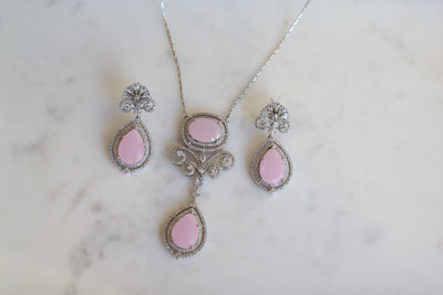 Baby Pink Sleek Necklace - Indian Secrets