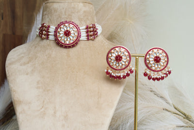 Fiza Necklace with Studs - Indian Secrets