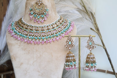 Mihira Necklace with Tikka and Passa - Indian Secrets