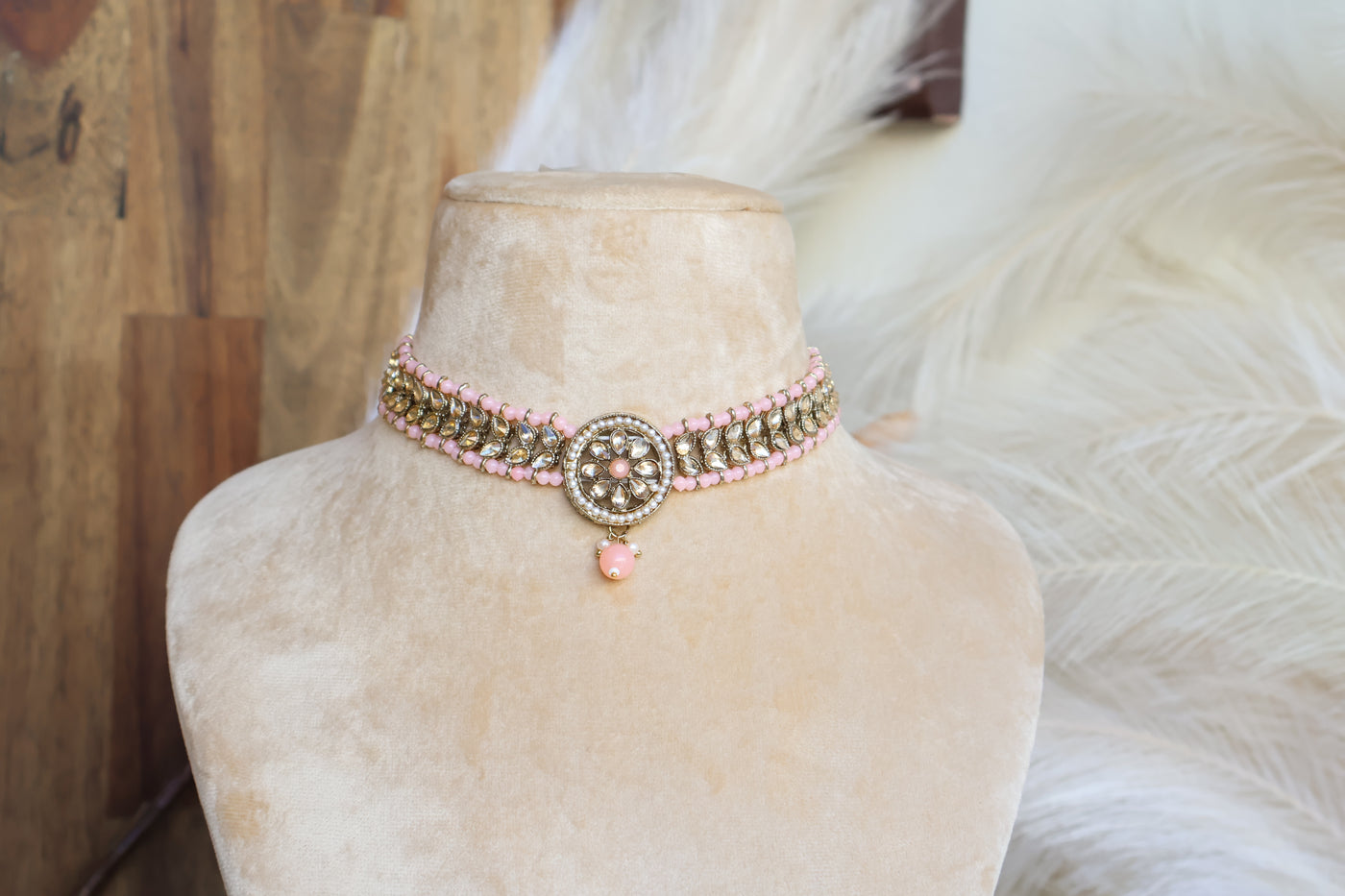 Kruti Choker with Tikka - Indian Secrets