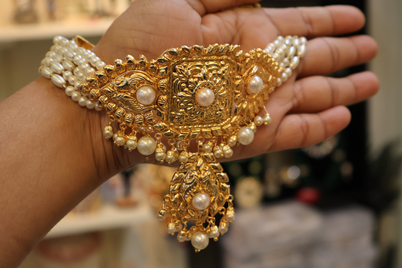 Gold- Plated Traditional Necklace - Indian Secrets