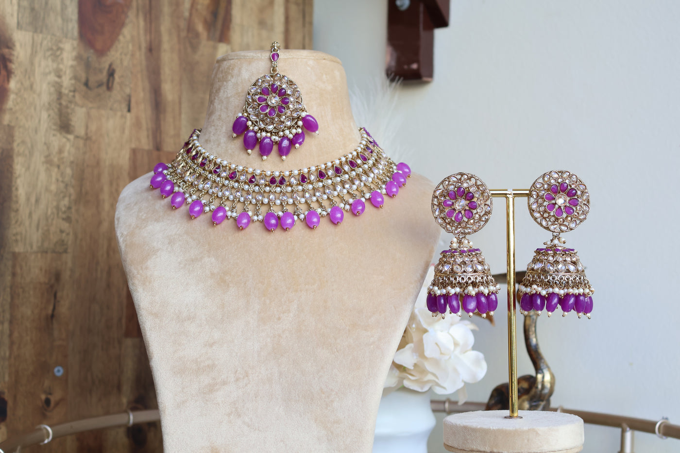 Aarohi Necklace