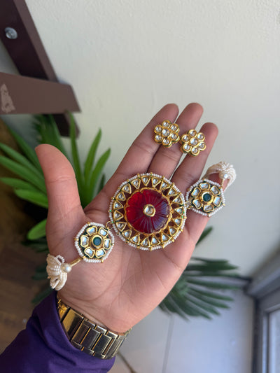 Falak Kundan Necklace Set