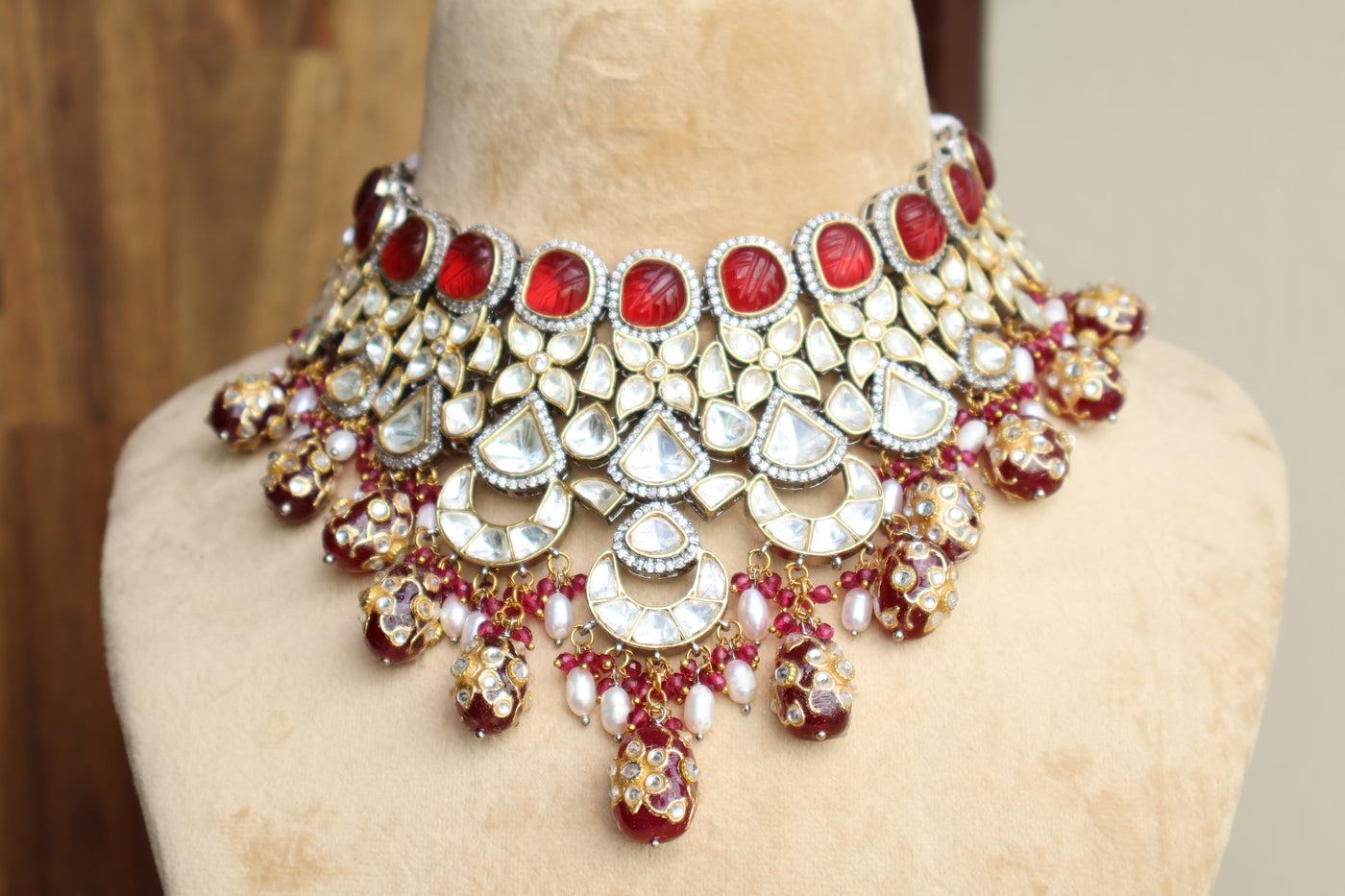 Saanvi Necklace