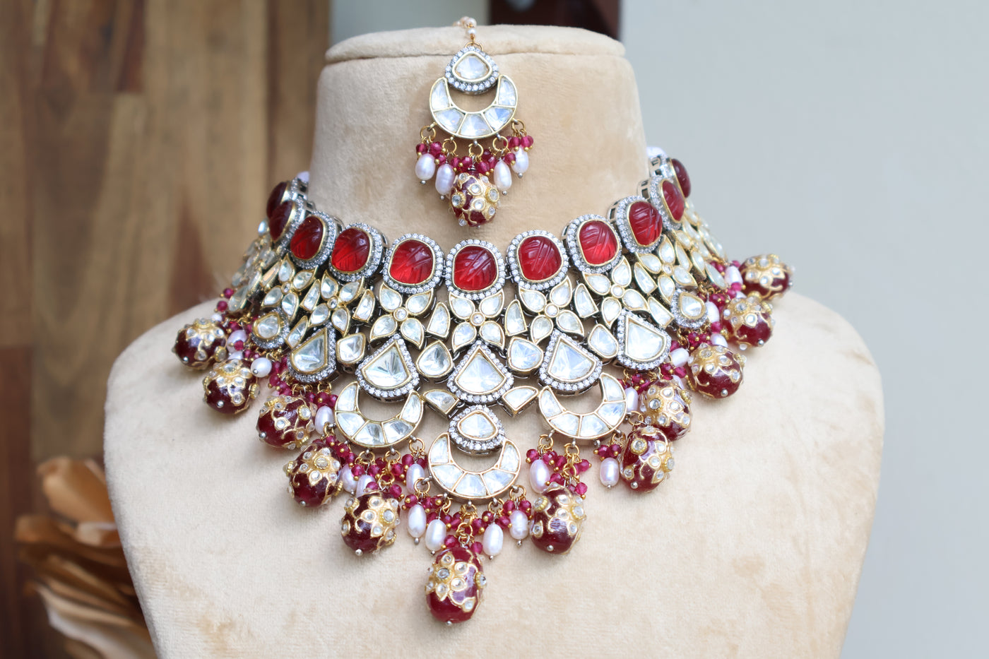 Saanvi Necklace