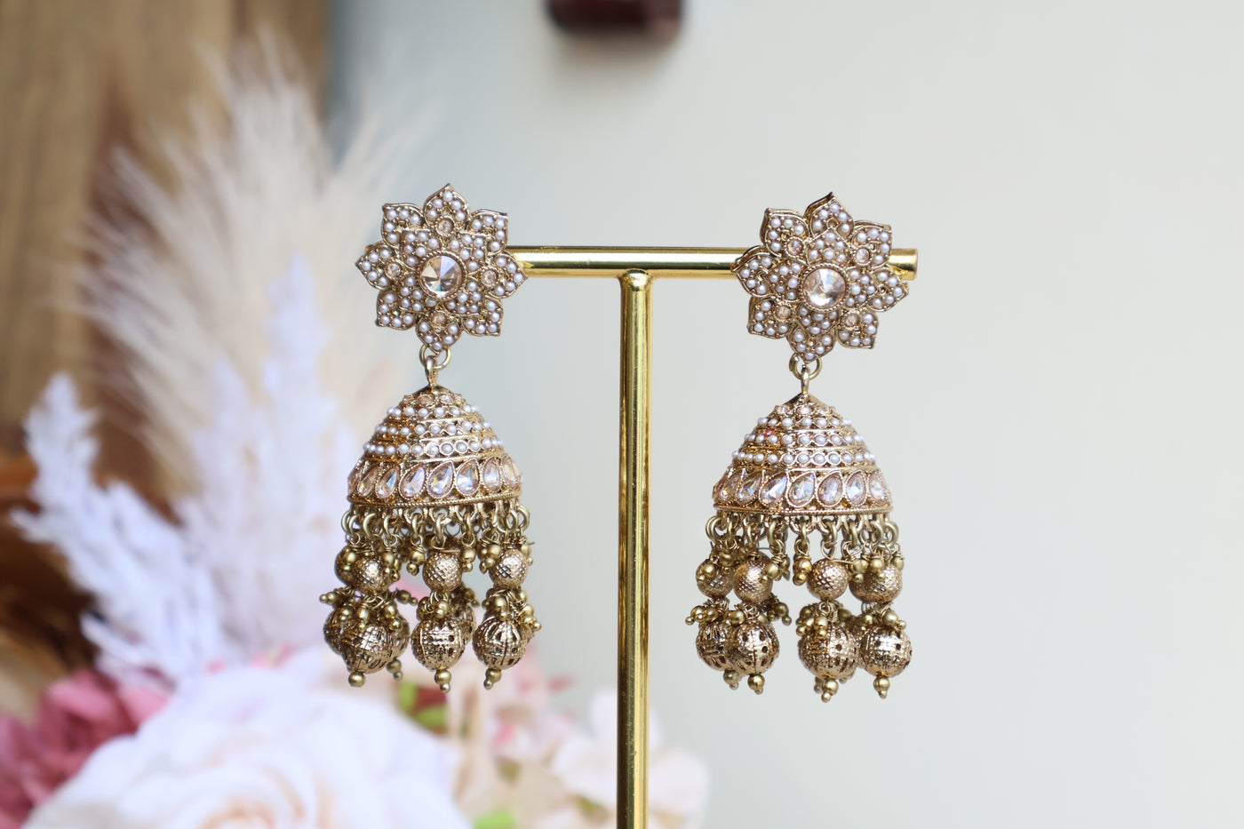 Misha Jhumka with Tikka