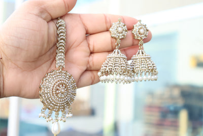 Navdeep Jhumka with Tikka