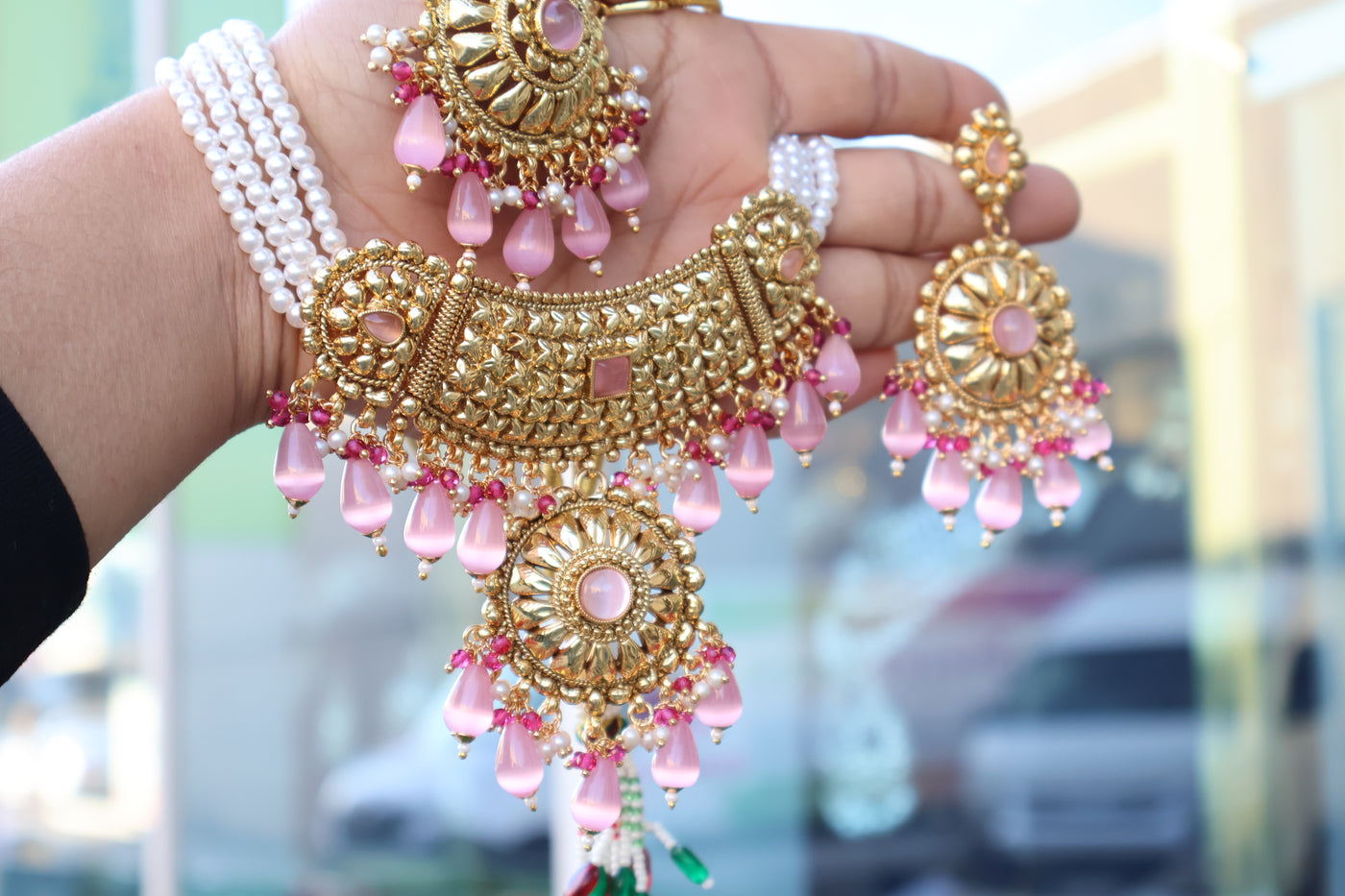 Amanat Necklace