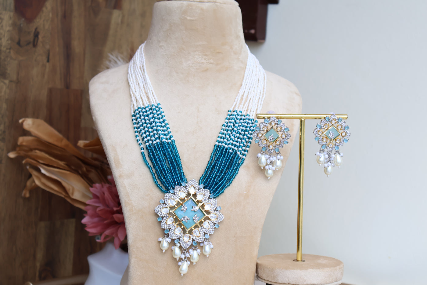 Meenal Necklace