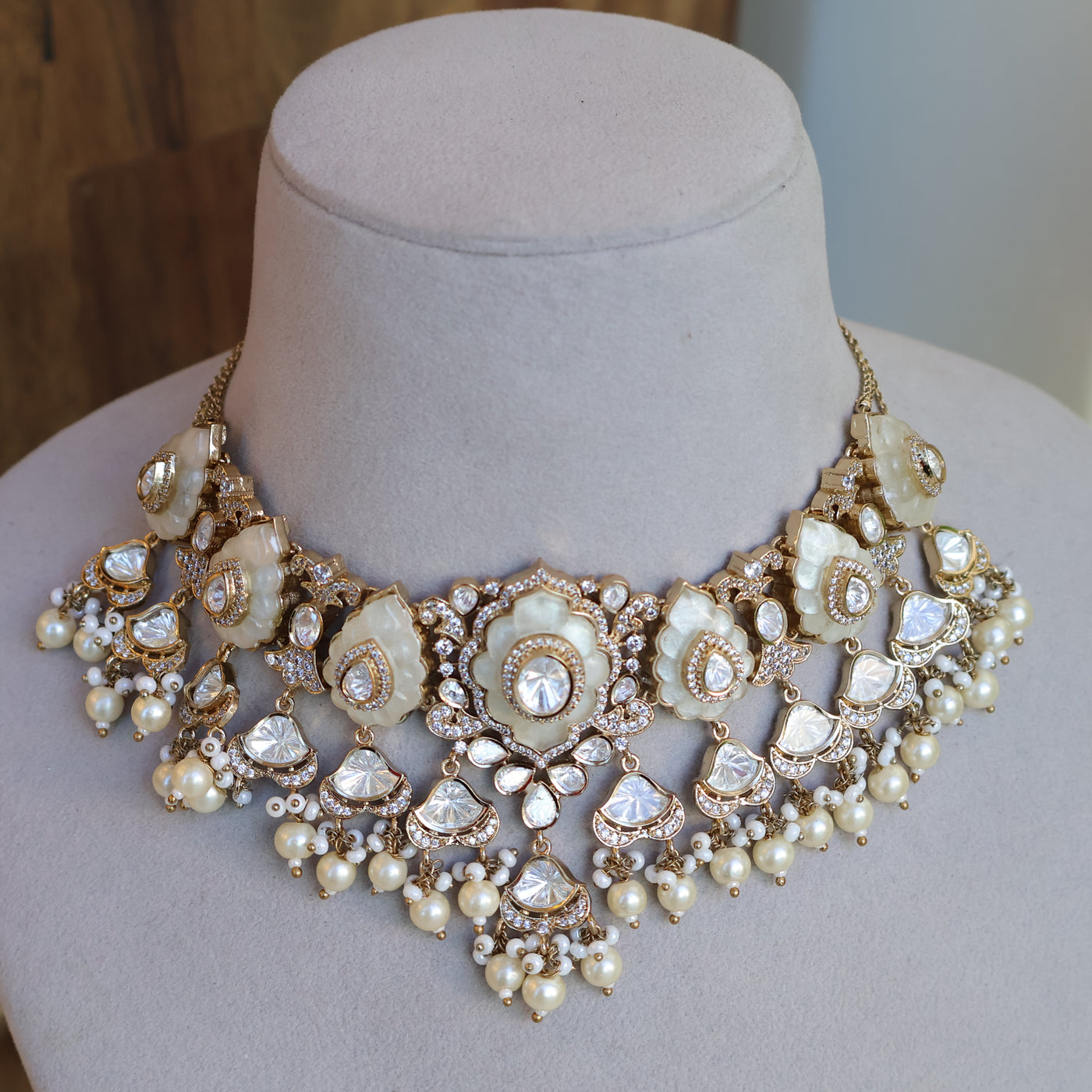 Ivory Blossom Choker Set