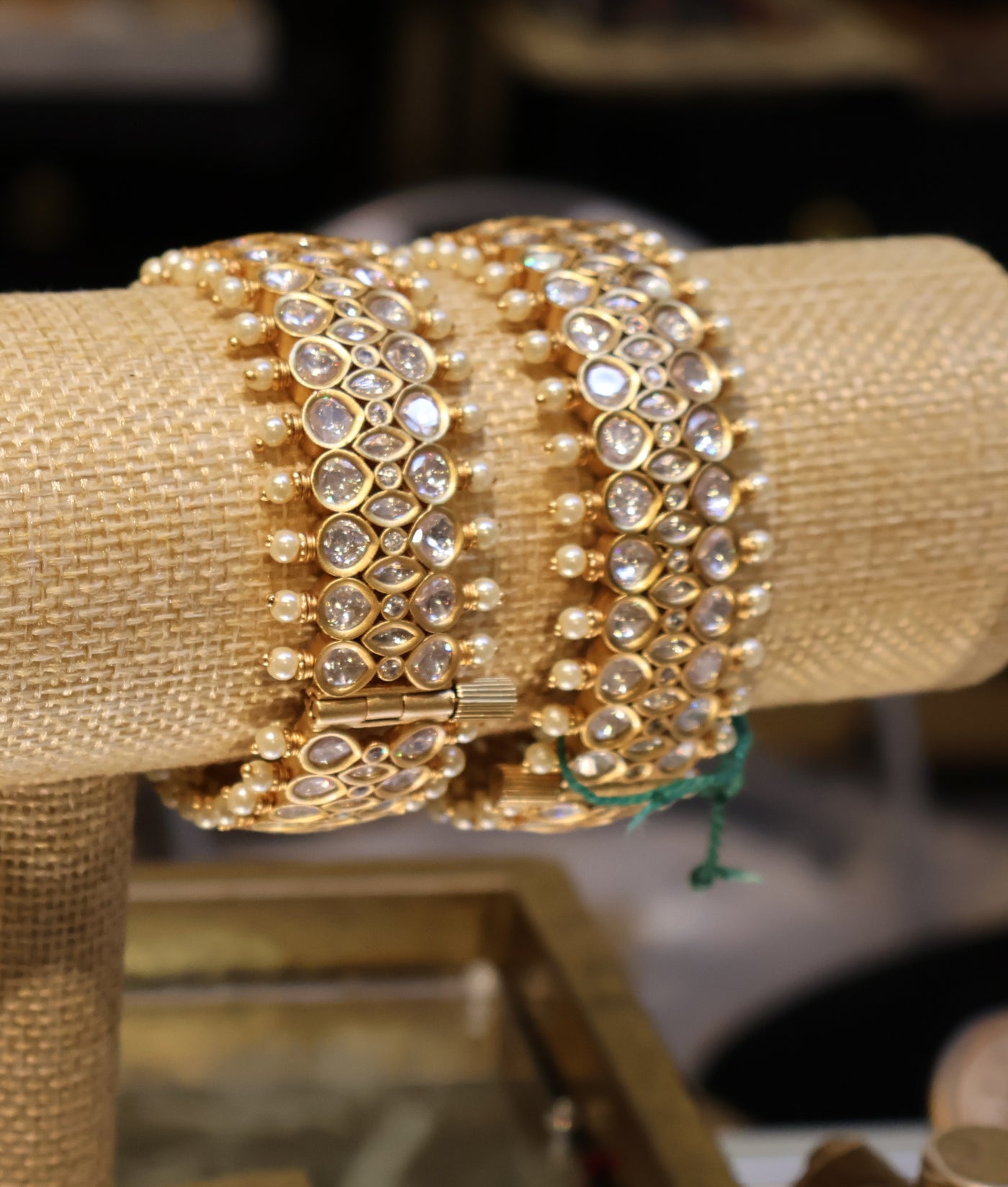 Pearl Edge Polki Kada Single