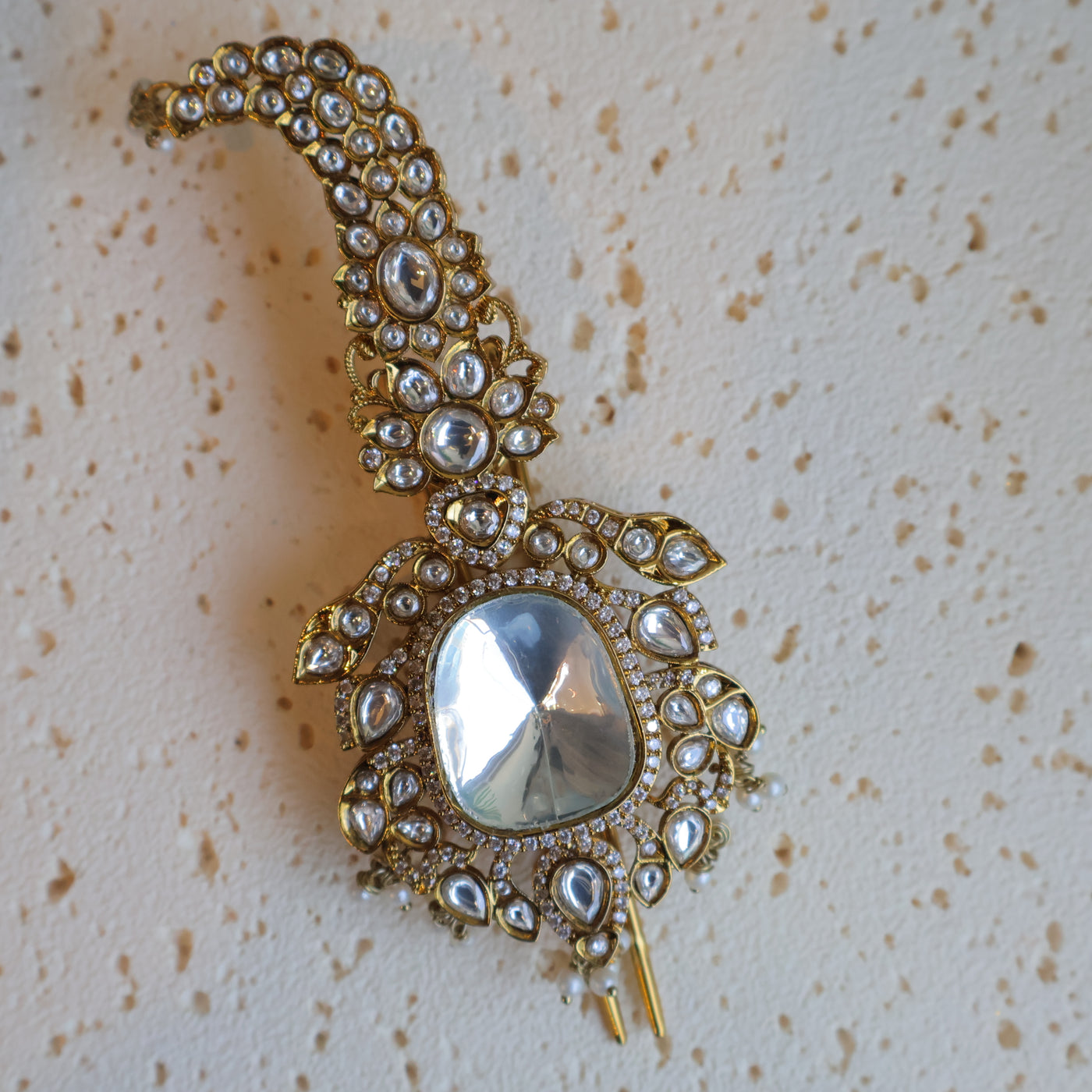 Shahi Kundan Kalgi