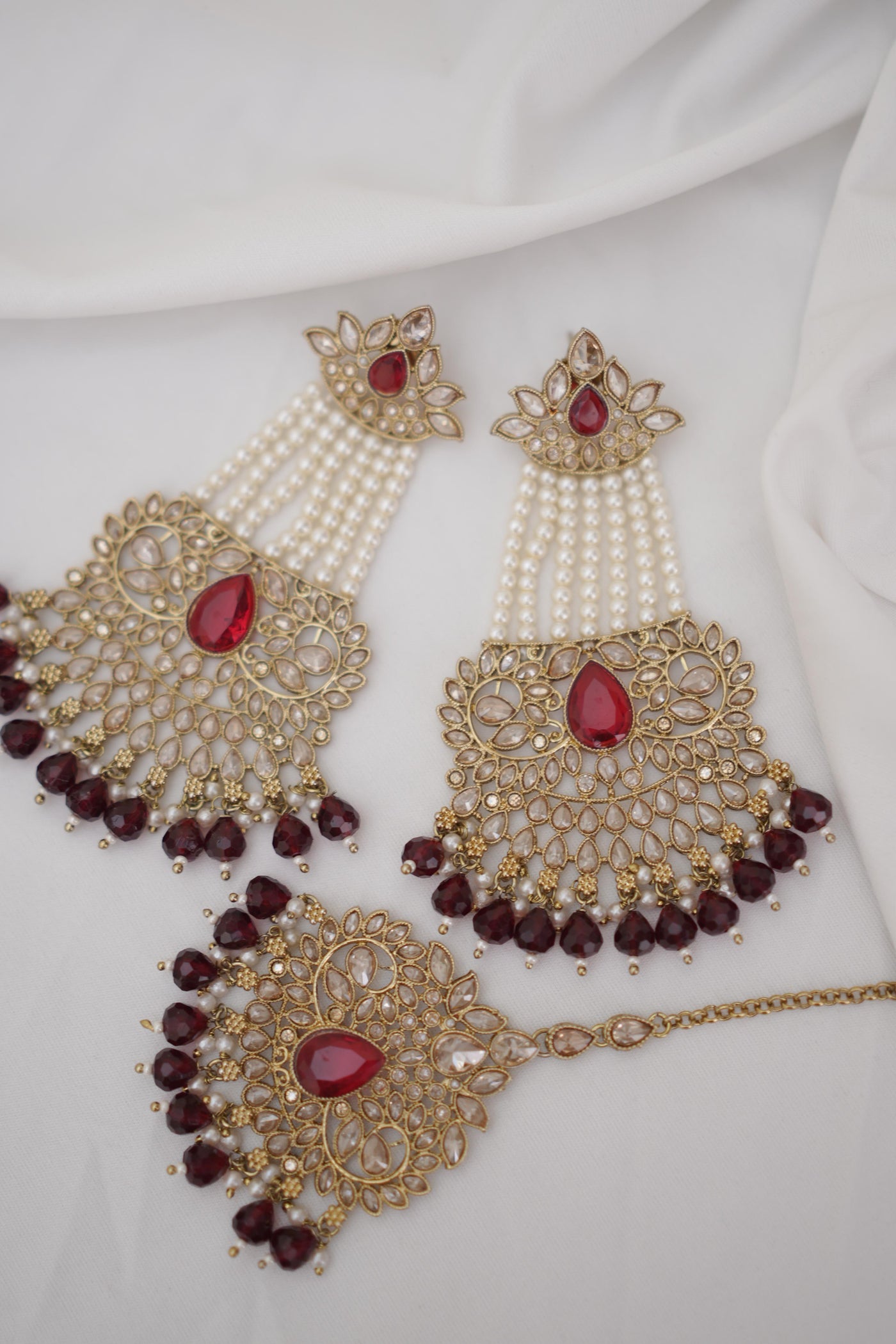 Gulnaar Pearl Earrings Set