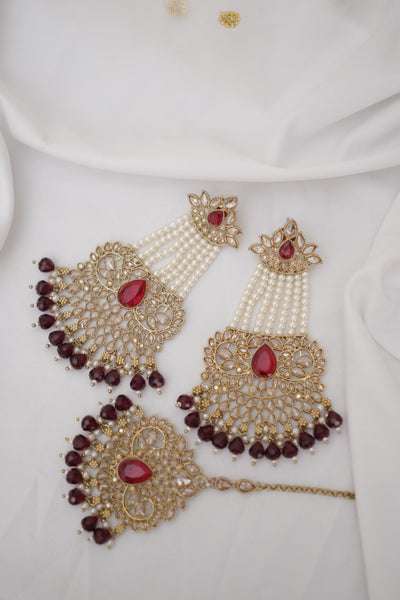 Gulnaar Pearl Earrings Set